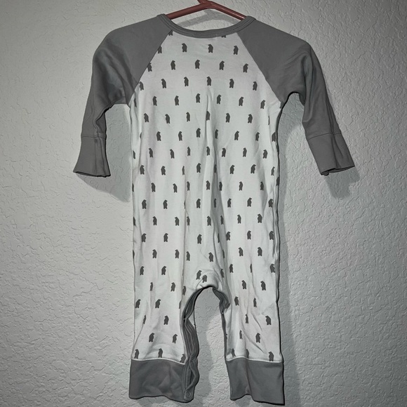 Feather baby one piece romper - Picture 3 of 3